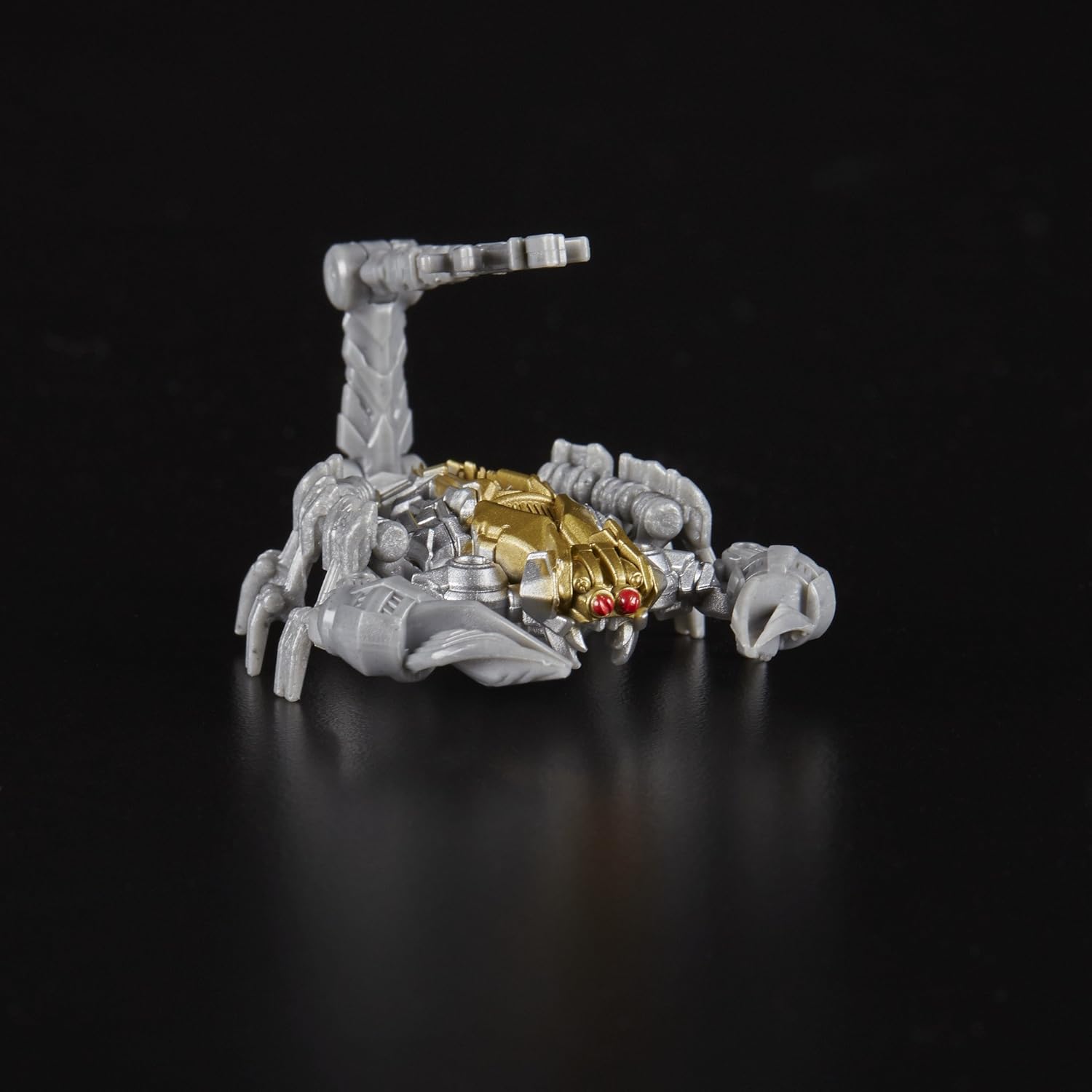 [BACK ORDER] Transformers Studio Series Blackout